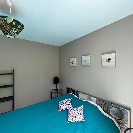 Maison Lumineuse Avec Jardin Holiday home *